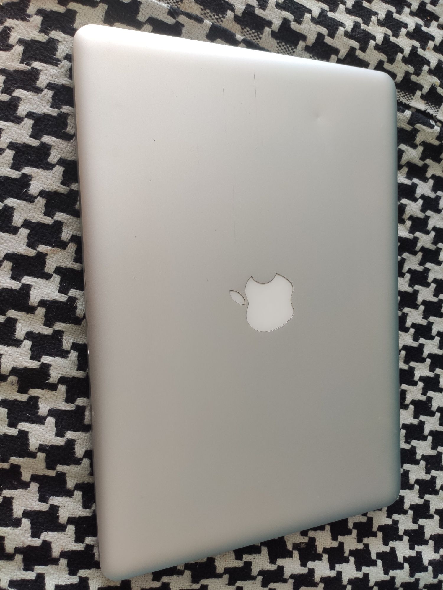 MacBook Pro 13, 2011 , I5, 8 , 500 GB SSD Samsung evo