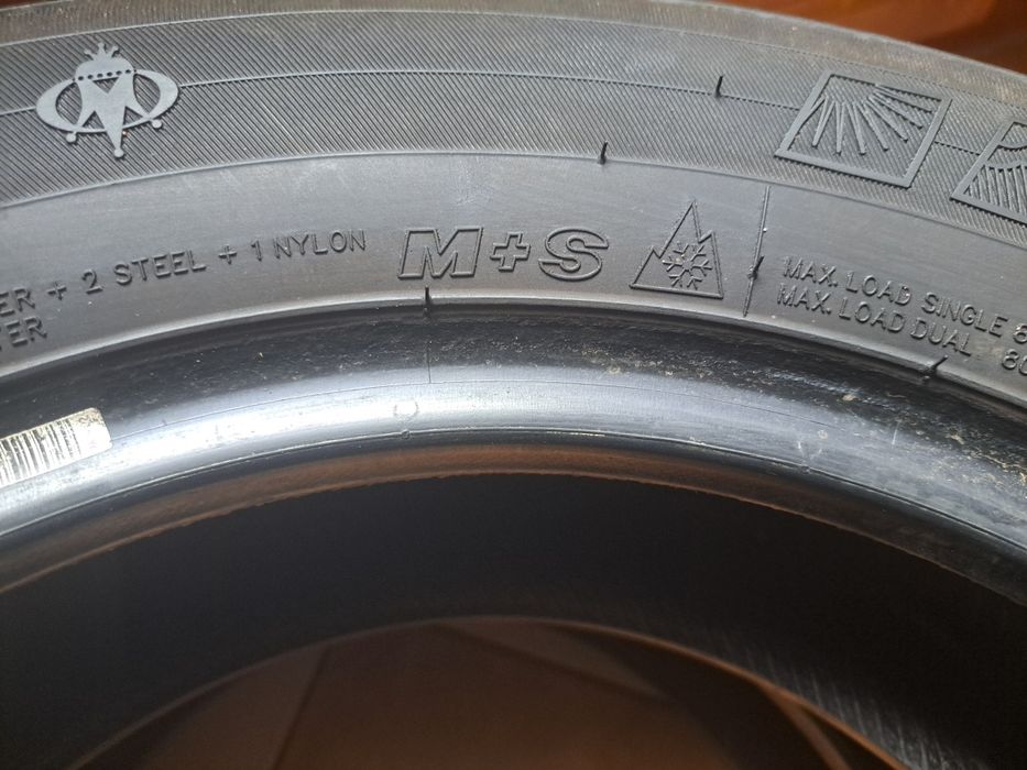 Opony  zimowe  MAXXIS  205/65R15C