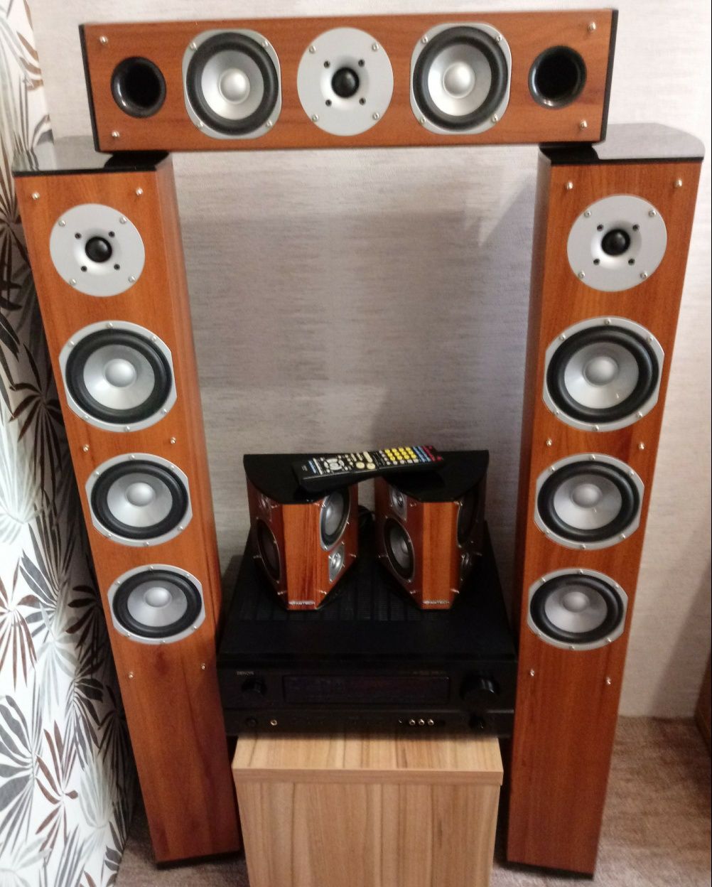 Kino domowe DENON AVR-1804 + zestaw kolumn AMTECH 5.0