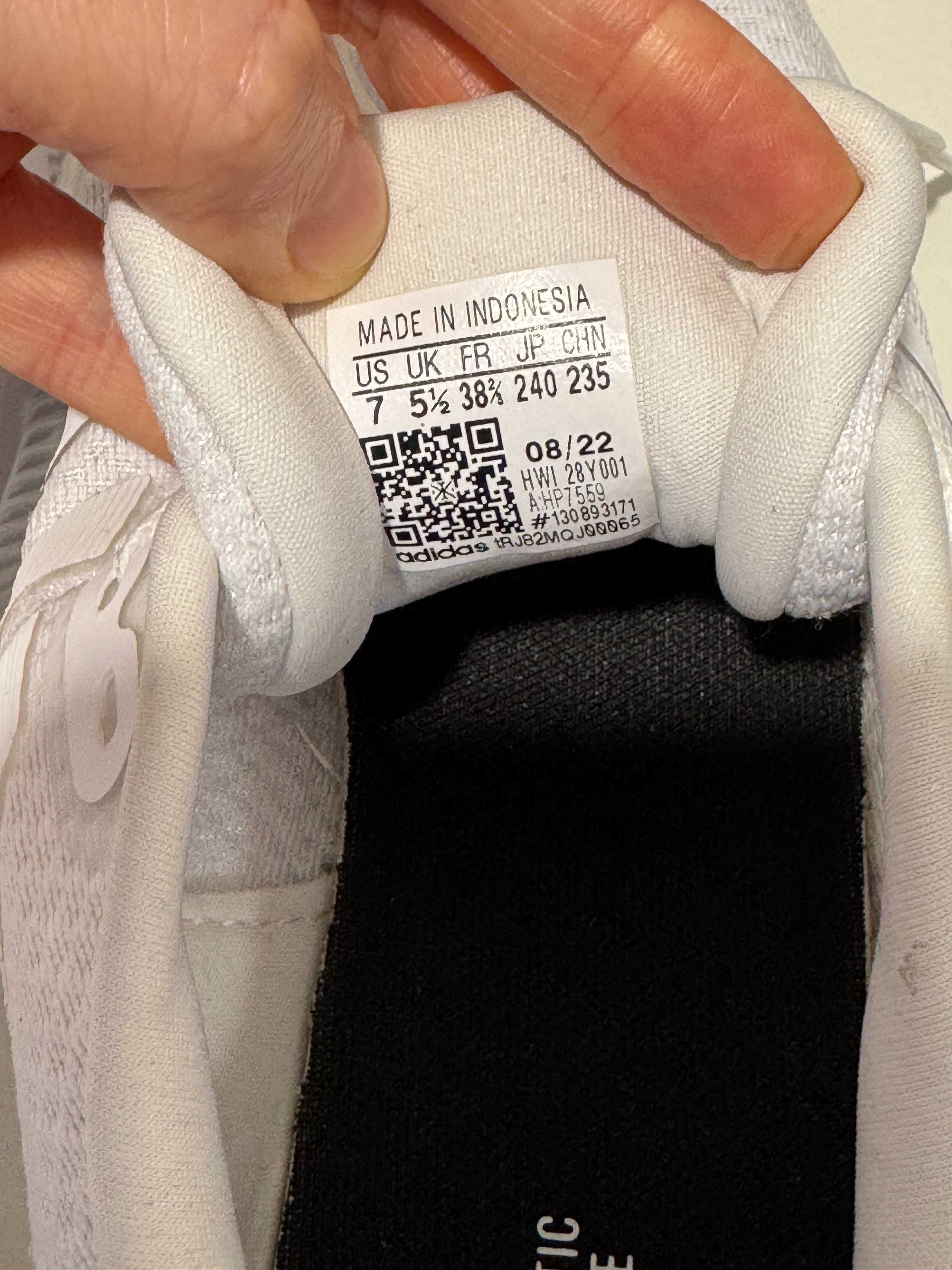 Кросівки жіночі бігові Adidas Runfalcon 3 Shoes White Hp7559, 38.5р