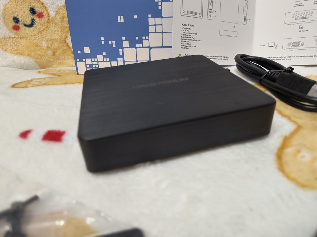 Mini PC komputer laptop 4x1.92Ghz 4GB Ram Wi-Fi BT Retro konsola Serwe