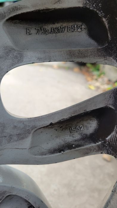 Диски 5×120×17 BMW X3 (F25) 225/60/17
