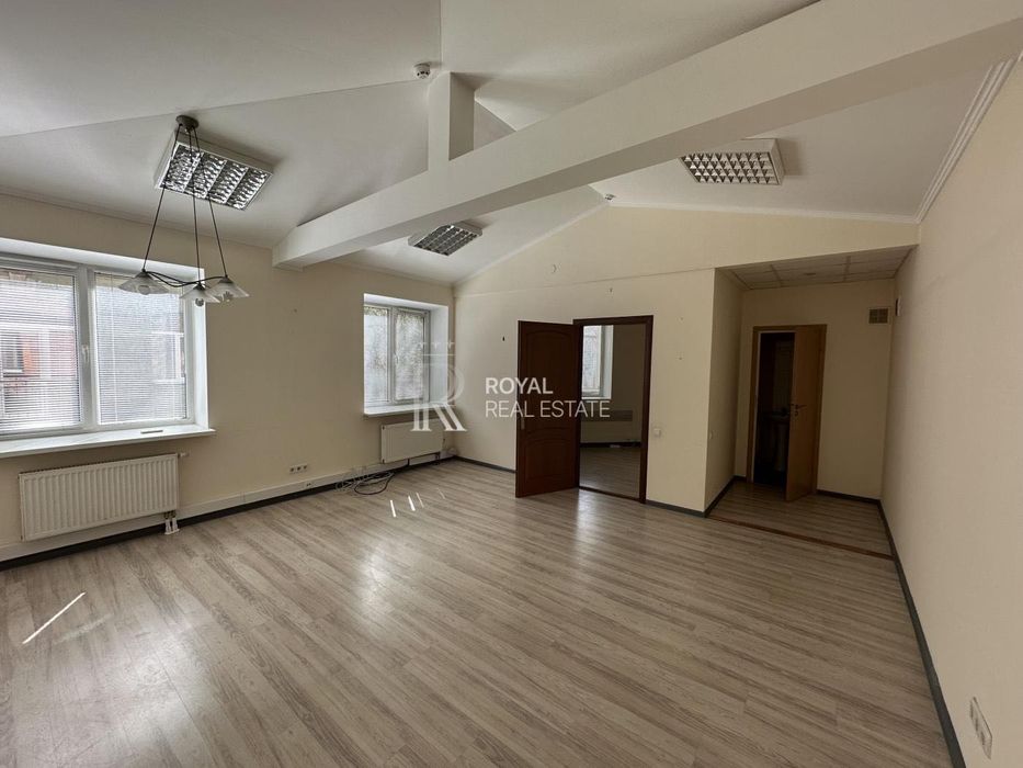 Продаж офісного приміщення Київ 10к 498м2 Голосіївський Центр