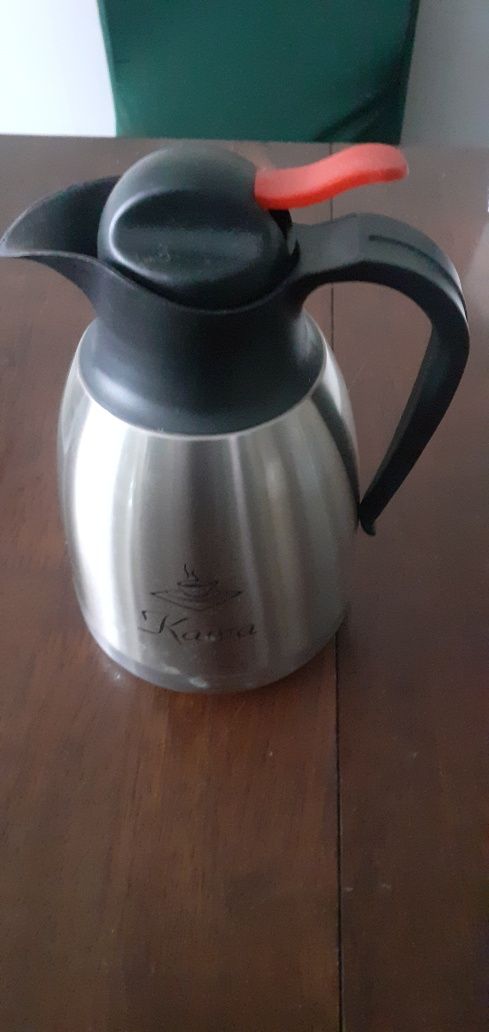 Trzy kubki termiczne na gorące i zimne napoje + Gratis termos .
