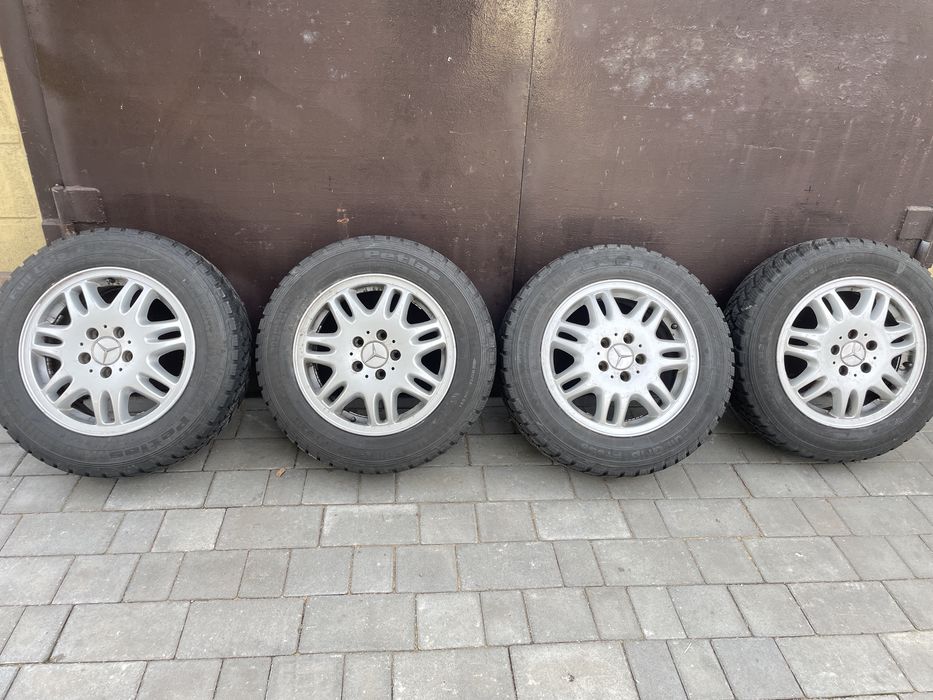 Продам комплект колес