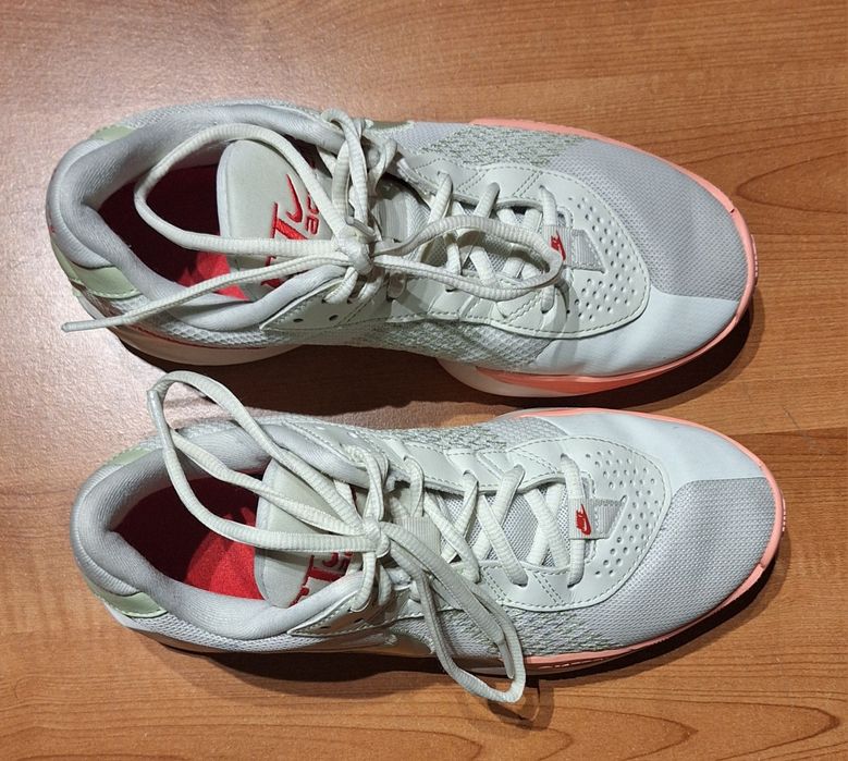 Sapatilhas Basquetebol Nike G.T. CUT ACADEMY