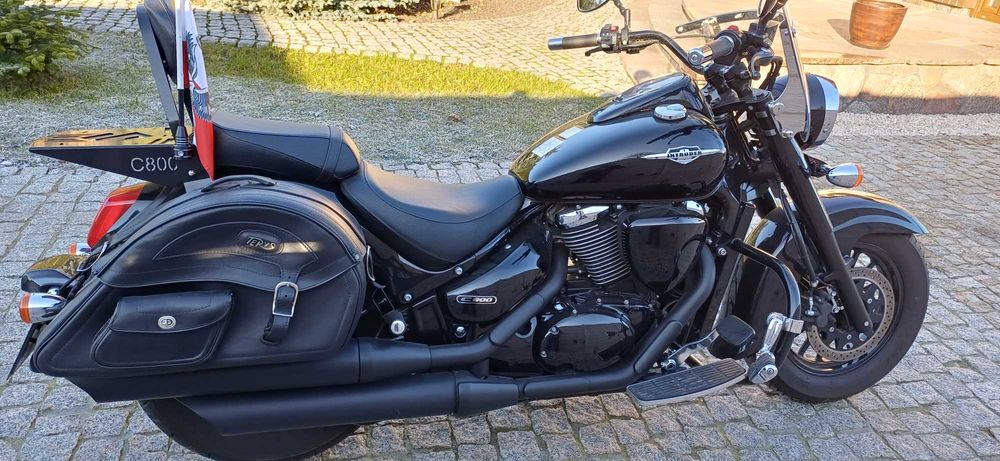 Motocykl Suzuki Intruder C800