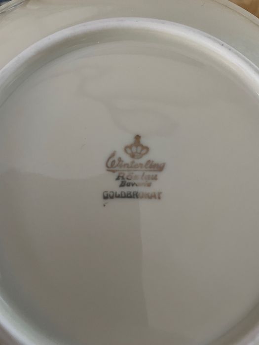 Порцеляновий посуд