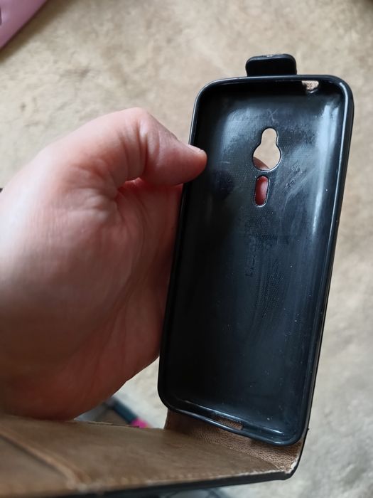Nowa nieużywana solidna kabura Nokia 320