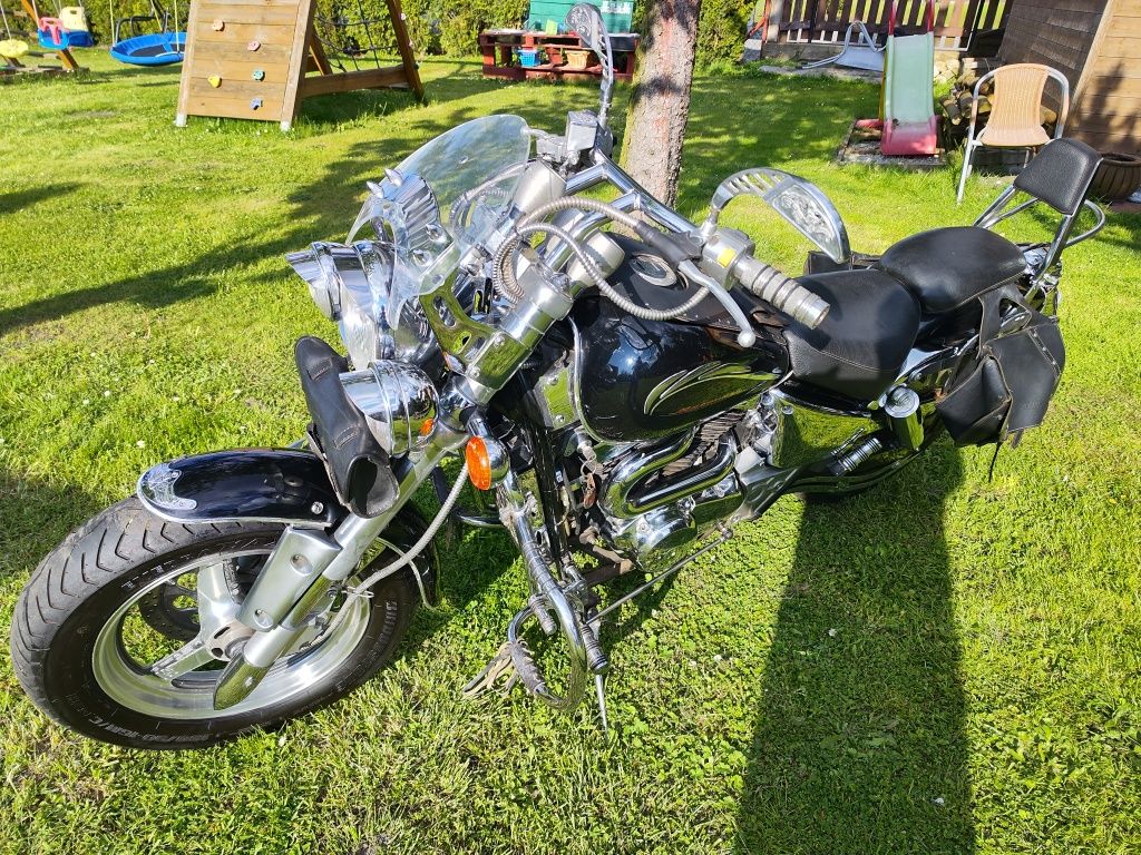 Suzuki Marauder VZ 800