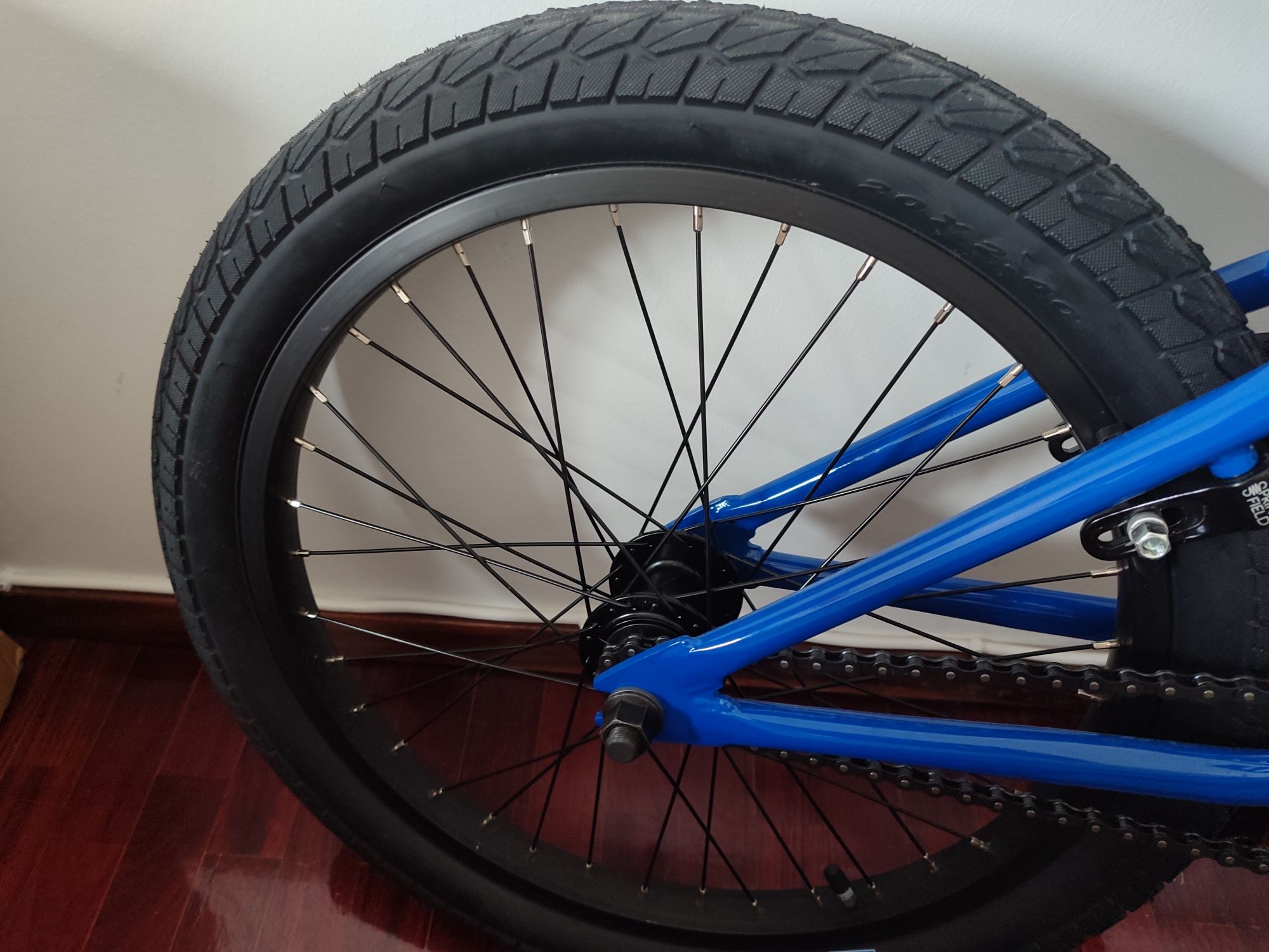Bicicleta BMX marca Sunday NOVA