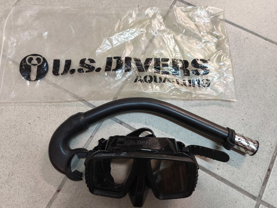 Conjunto de artigos de mergulho com possibilidade de venda em separado