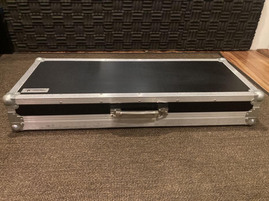Flightcase/pedalboard - Swan Flight