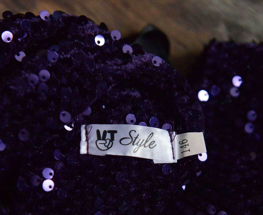 Плаття нарядне святкове фіолетове в пайєтках на дівчинку 146р