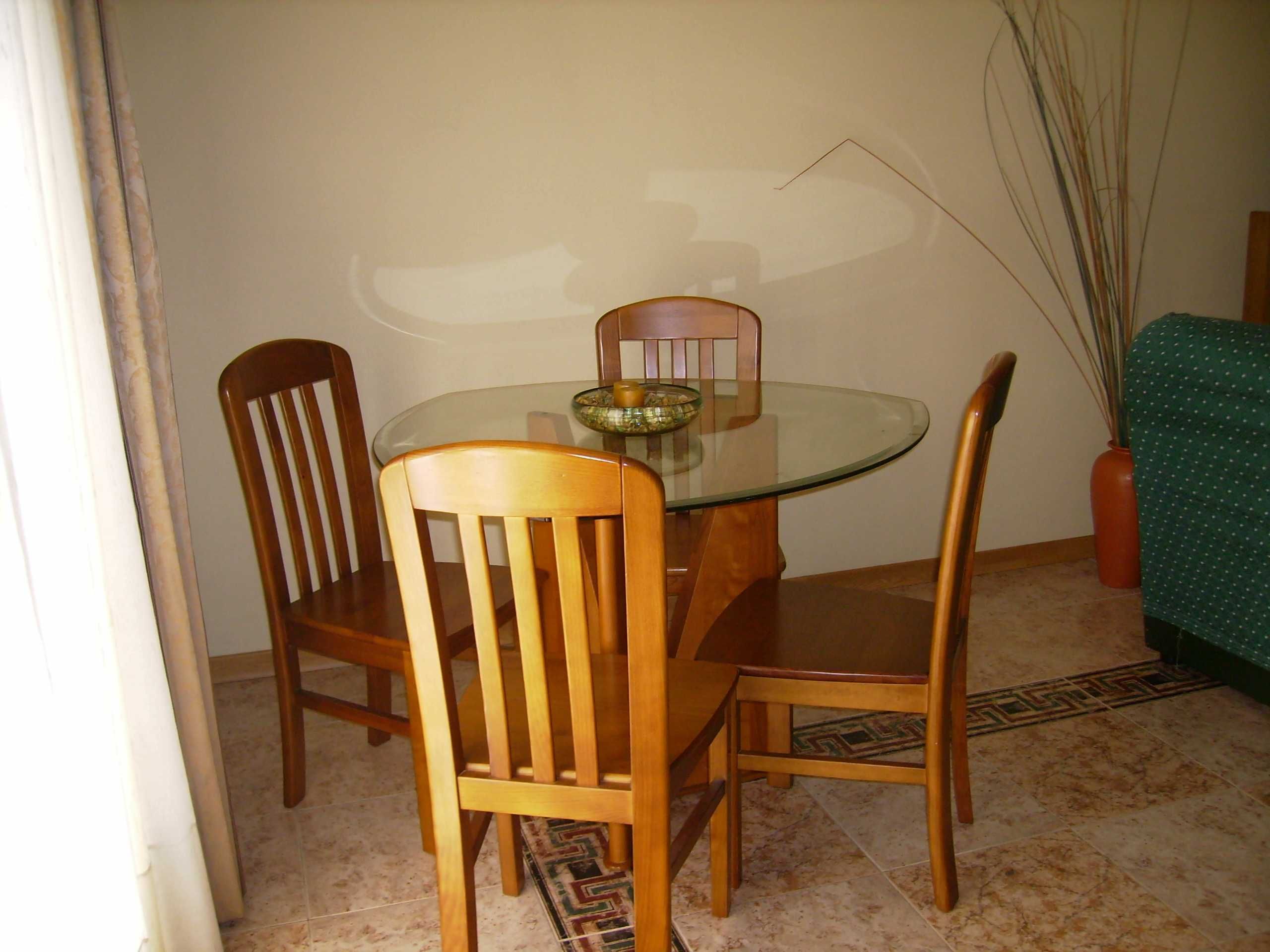 Arrenda-se quarto