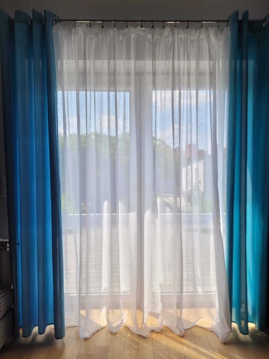 Karnisz z firaną i zasłonami