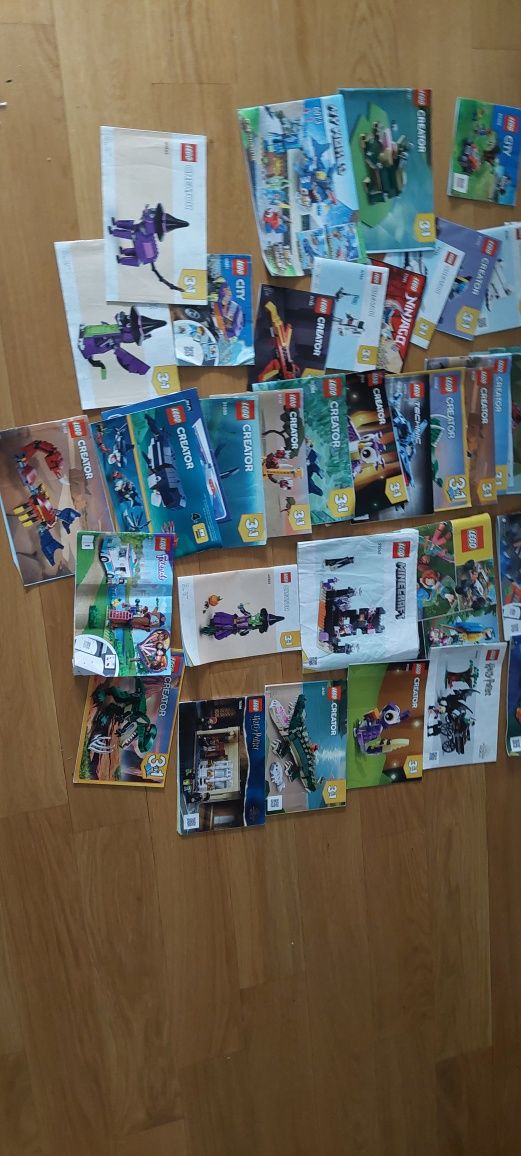 Instrukcje papierowe  klocków lego
