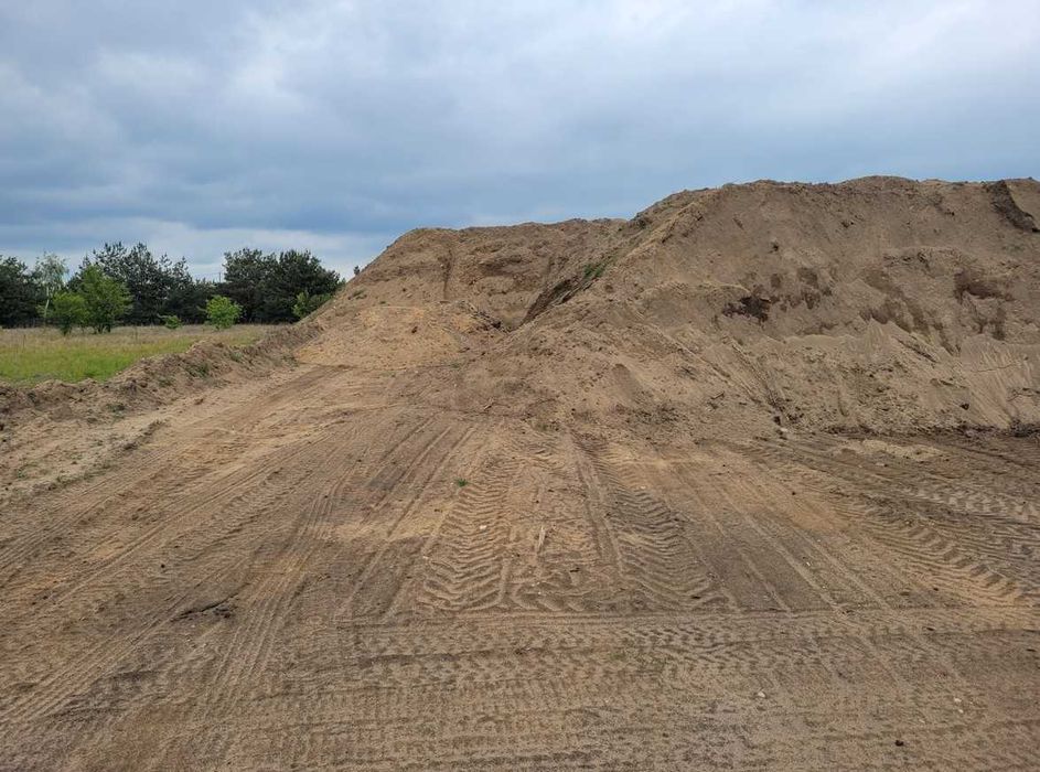 Sprzedam humus/ziemia nieprzesiana. Możliwy dowóz wywrotką. Brodnica.