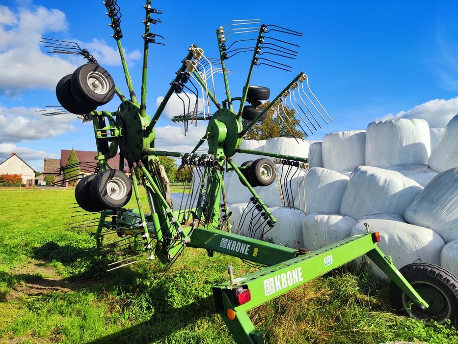 Zgrabiarka karuzelowa KRONE KS 6.20-6.80/20 Duo, grabi do środka