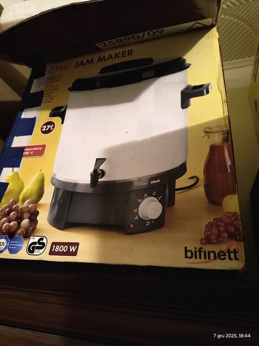 Elektryczny garnek do pasteryzacji słoików