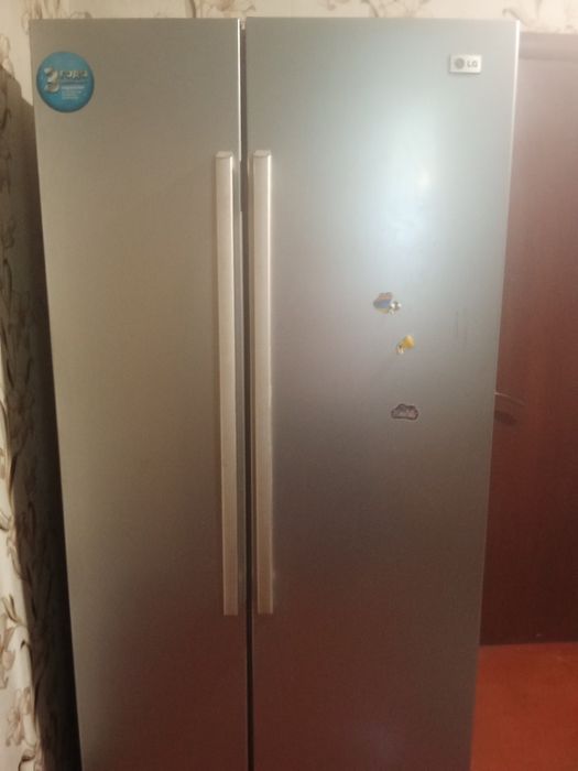 Продам холодильник