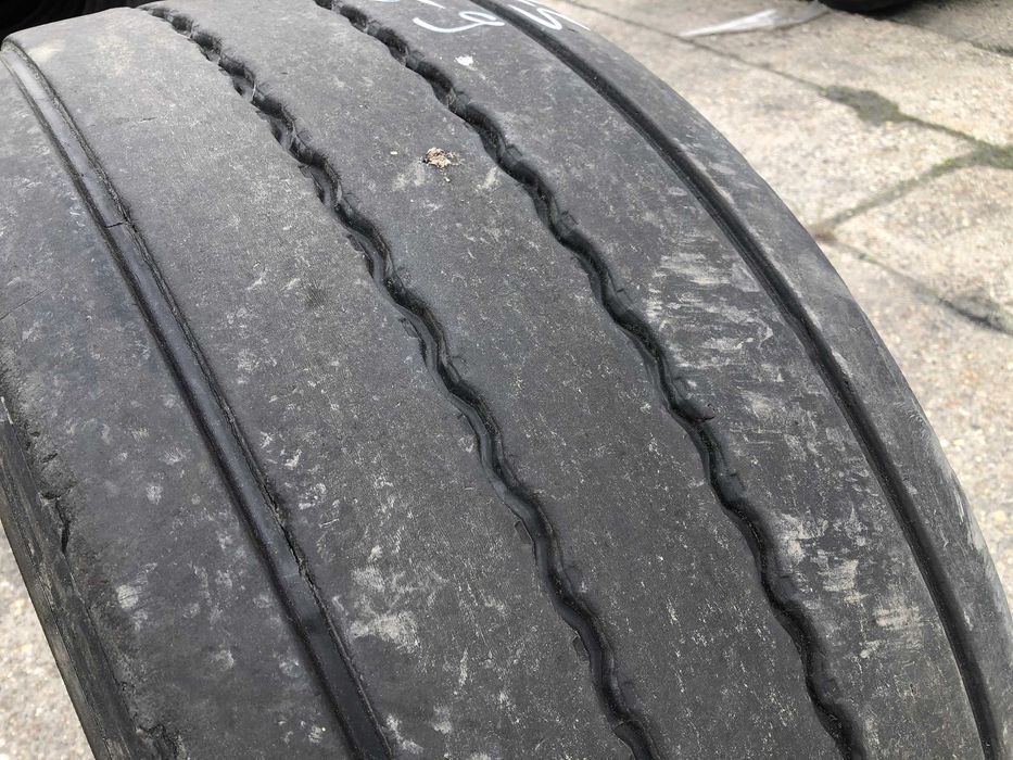385/55R22.5 Opona SEMPERIT RUNNER T2 Naczepa T 2