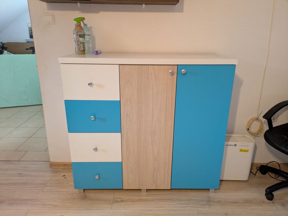 Sprzedam komodę  w dobrym stanie