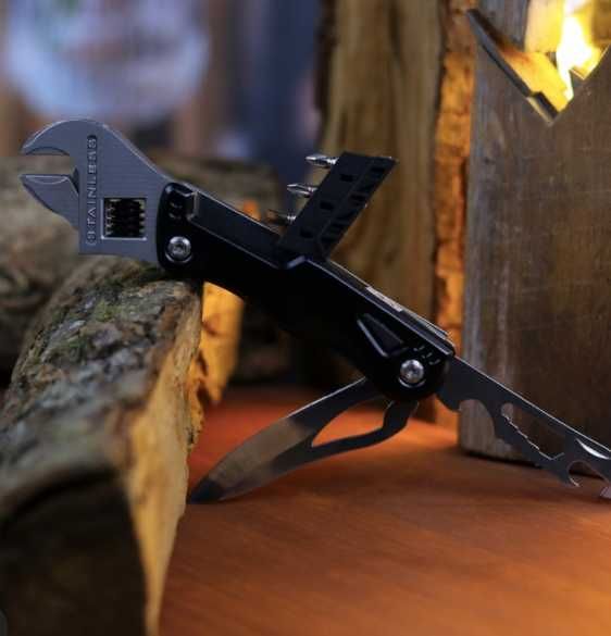 Klucz Nastawny Francuski Szwedzki Latarka Led Multitool