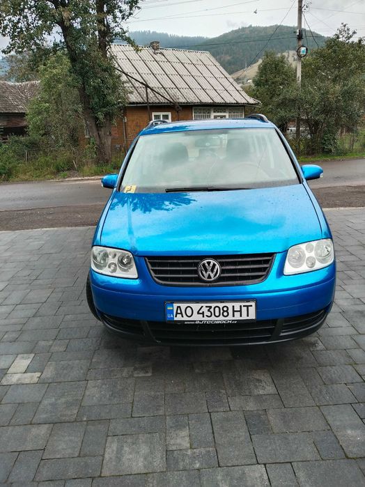 Продам Volkswagen Touran 2004 1,9D