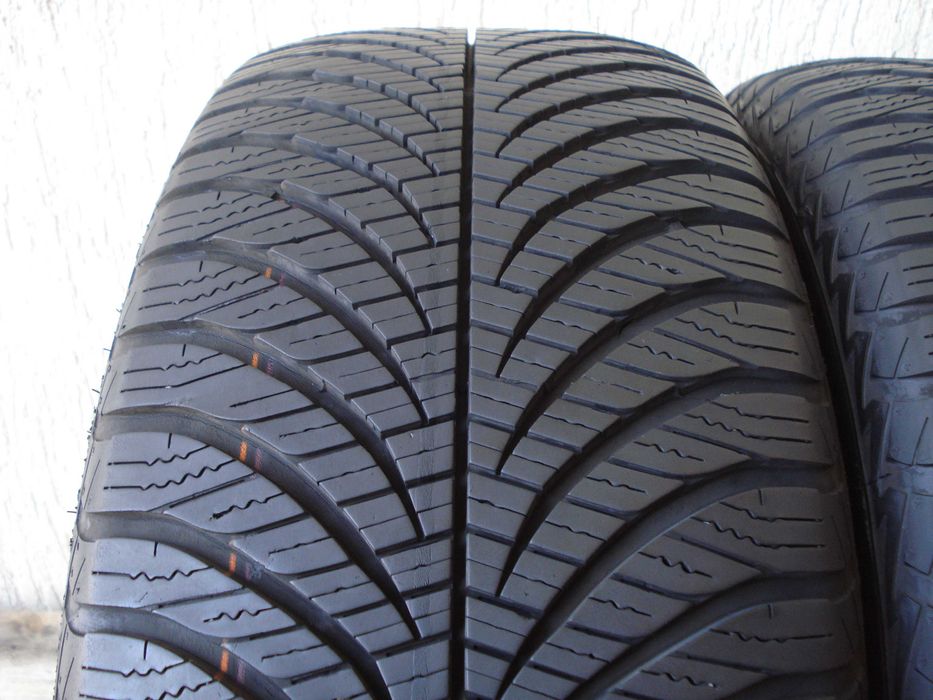 Goodyear Vector 4Seasons  225/60 r 16  2 - sztuki całoroczne