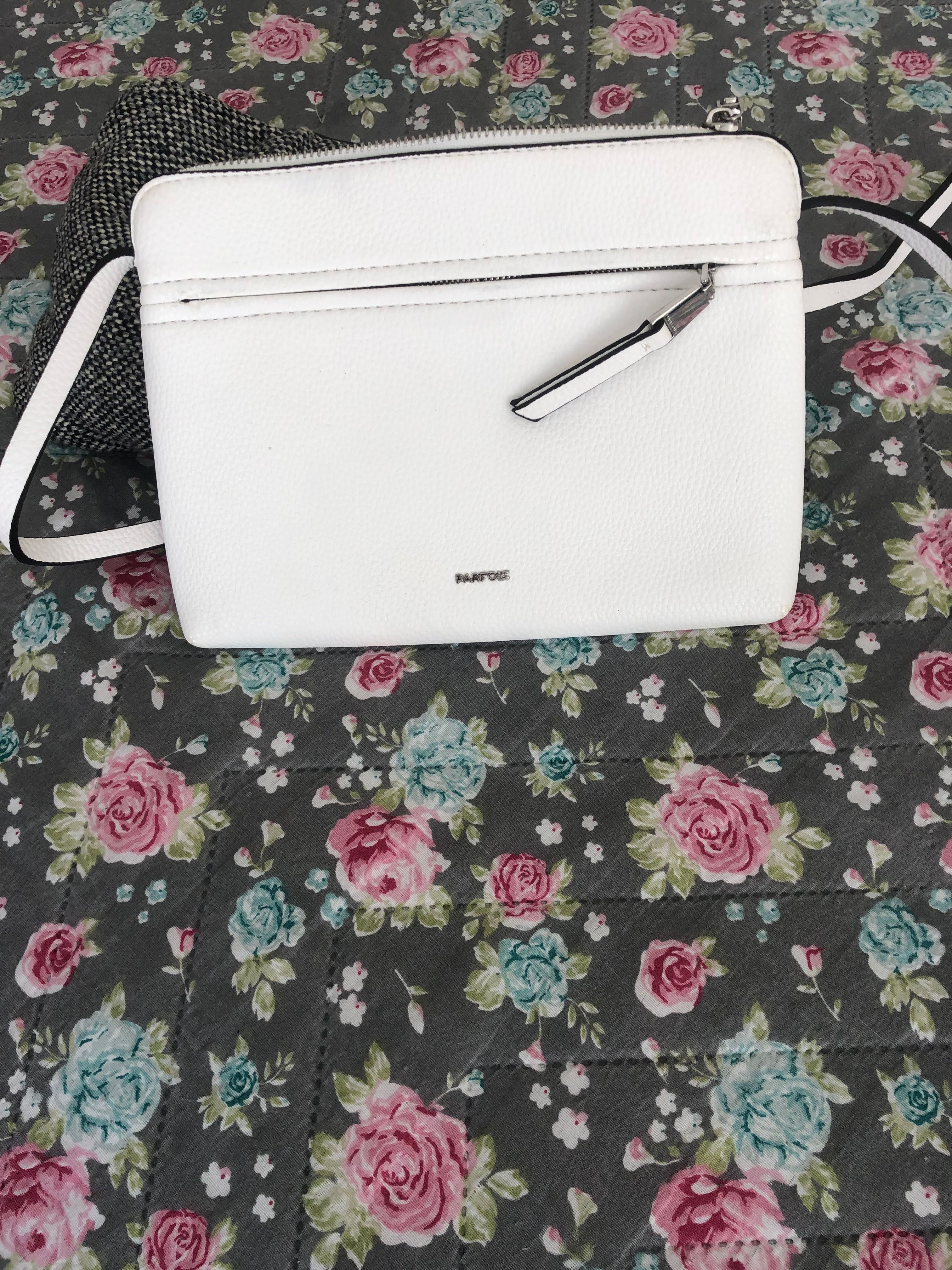 Bolsas/ carteiras de mulher