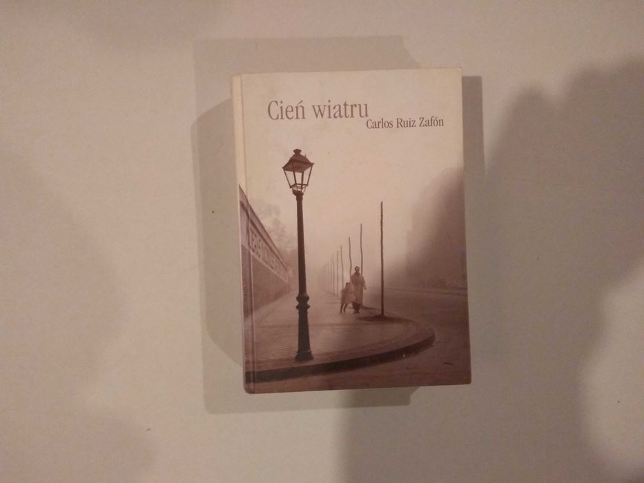 Dobra książka - Cień wiatru Carlos Ruiz Zafon