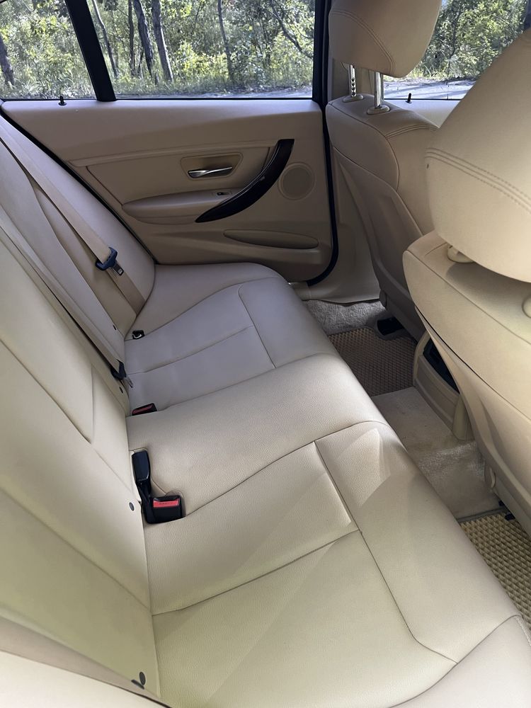 Bmw 320i f30 без вкладень