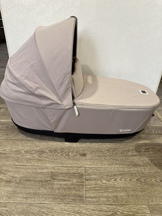 Продам коляску сайбекс люльку та автокрісло cybex priam