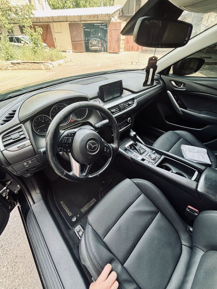 Продам mazda 6 2015