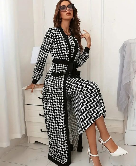 Елегантна сукня.