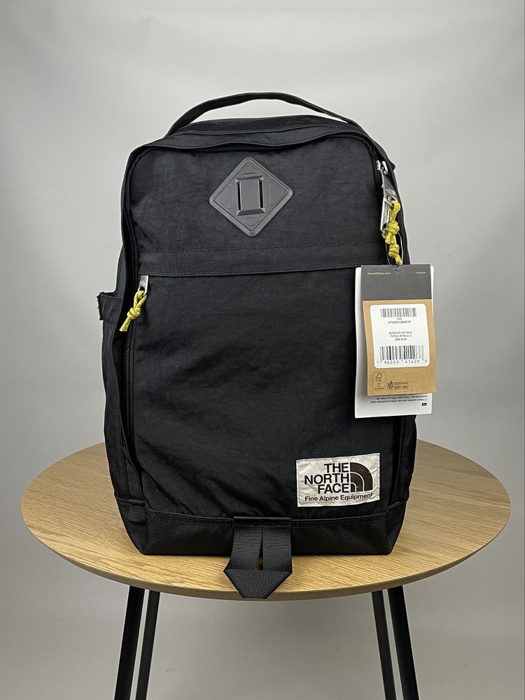 Рюкзак The North Face Berkley Daypack оригінал чорний NF0A52VQ84Z