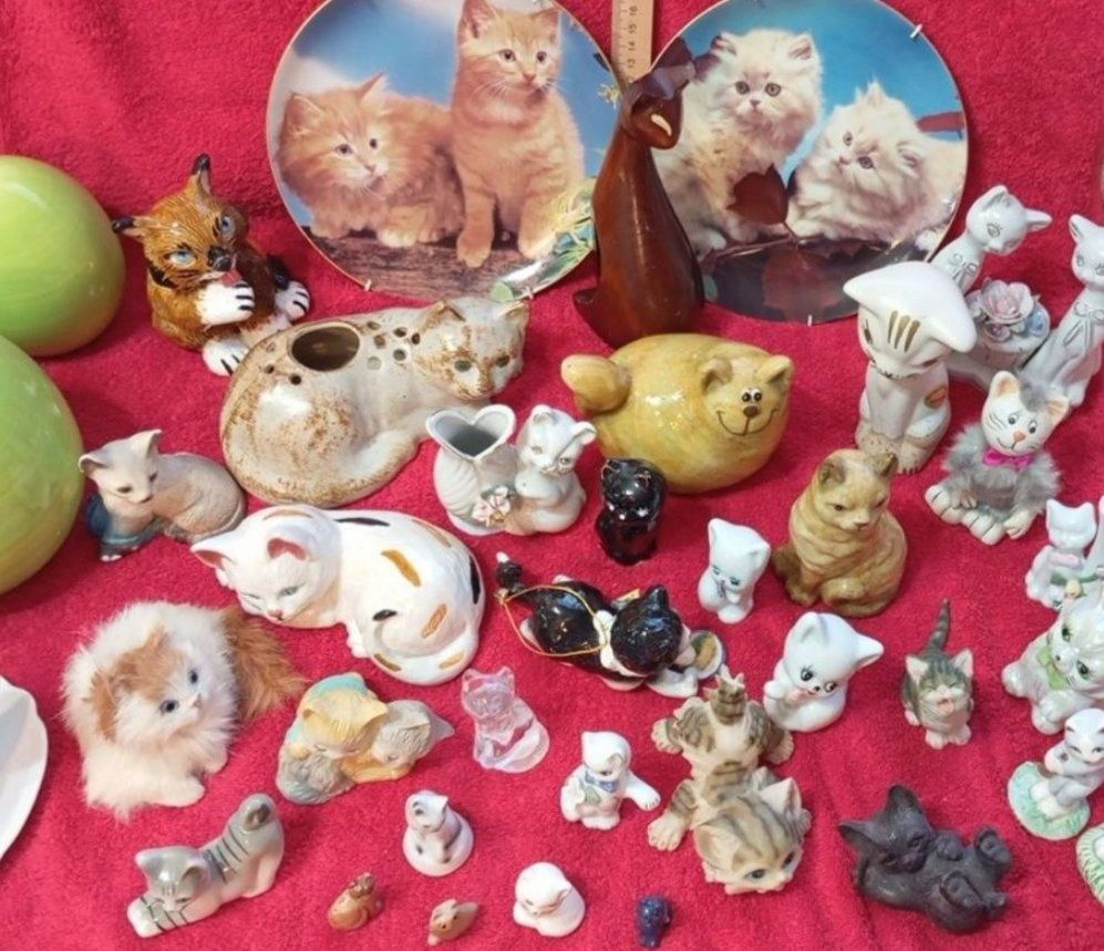 Кошки. Кошечки. Котята. Фигурки для детей. Много