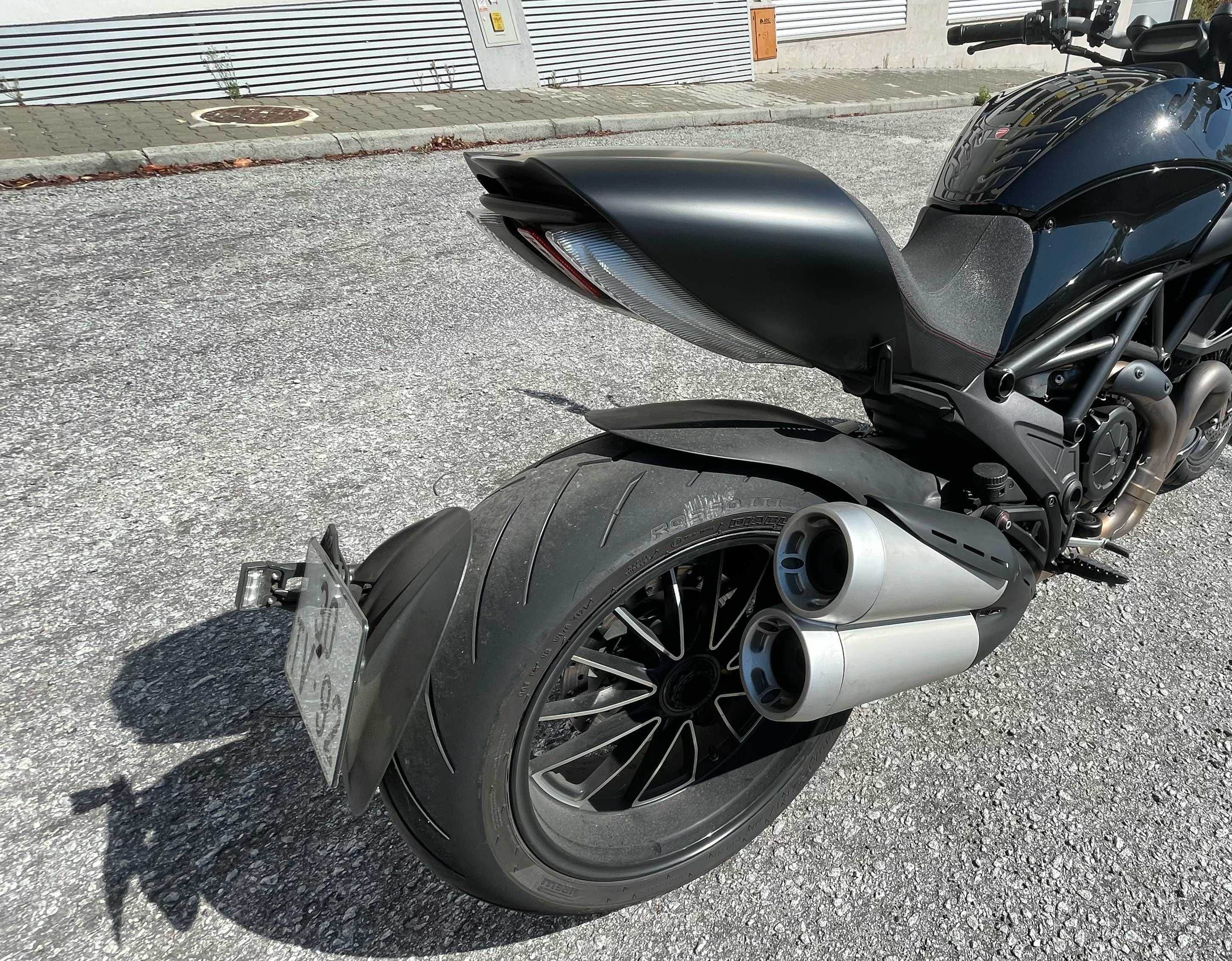 Ducati Diavel 1260 – Revisões na Marca, Excelente Estado