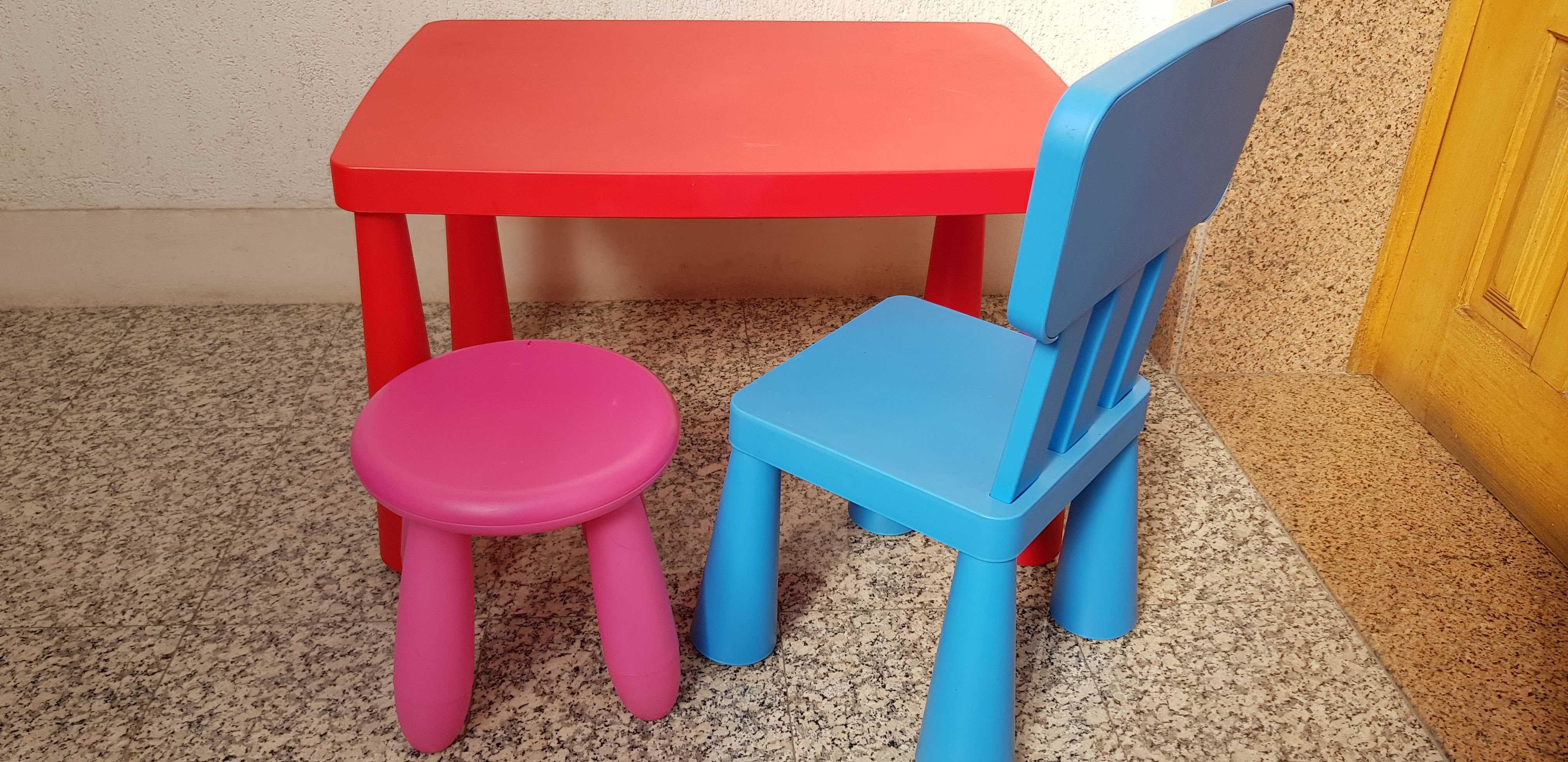 Conjunto Mesa, Mesa.de.Cabeceira, Cadeira e Banco para criança