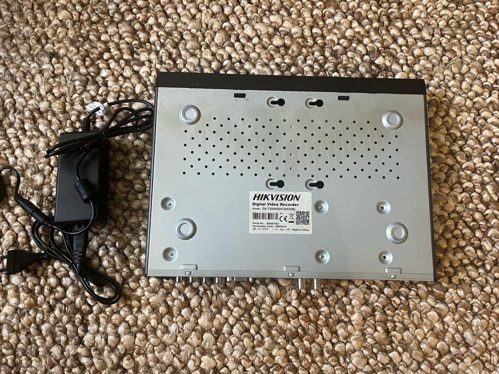 Rejestrator HIKVISION DS-7204HGI-SH/A(B)