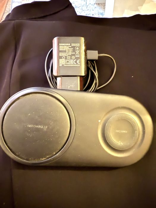 Carregador Duplo Wireless Samsung EP-P5200