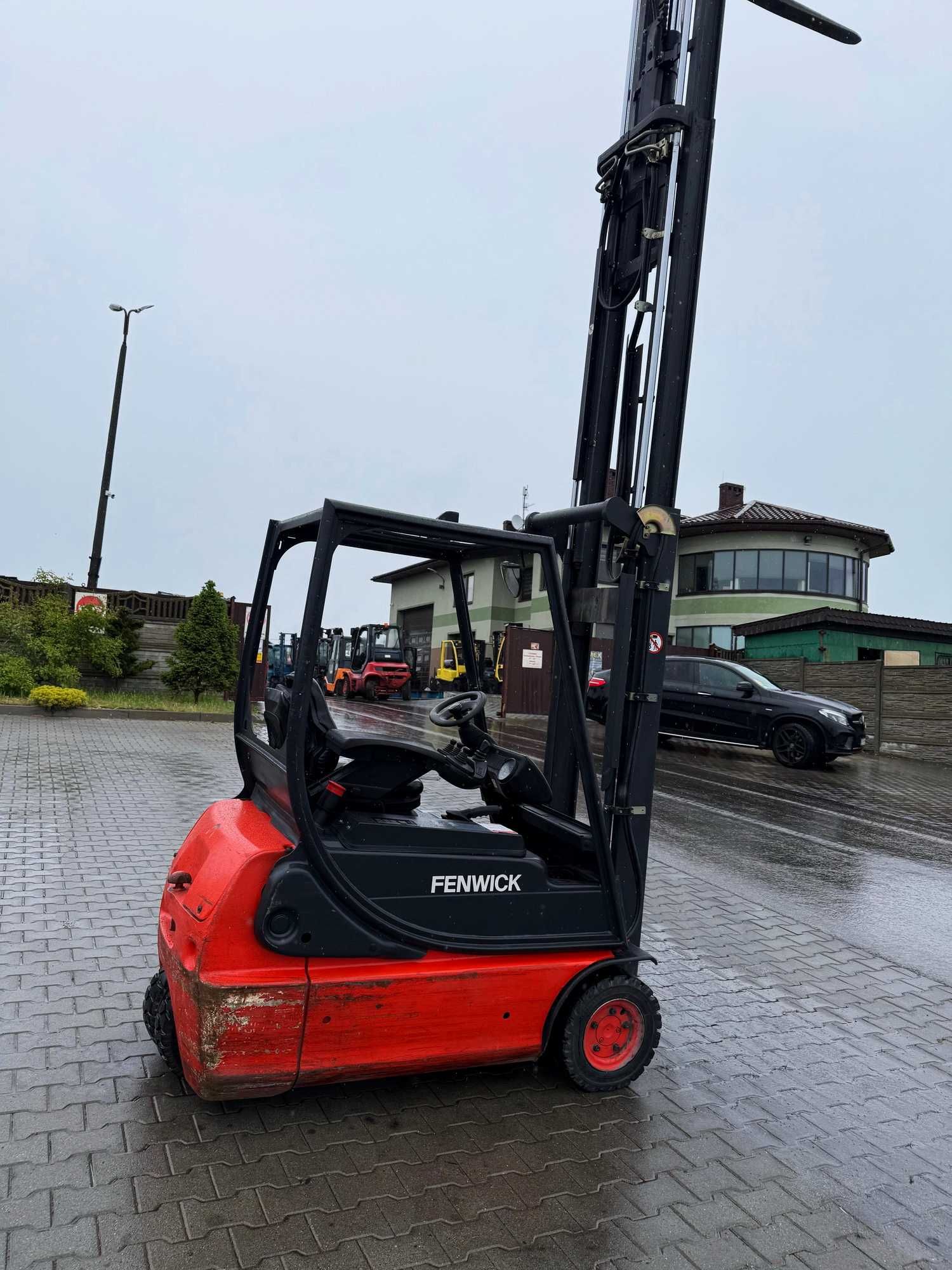 wózek widłowy elektryczny LINDE E16C-02 Triplex 4.80m 2006r 8300mtg
