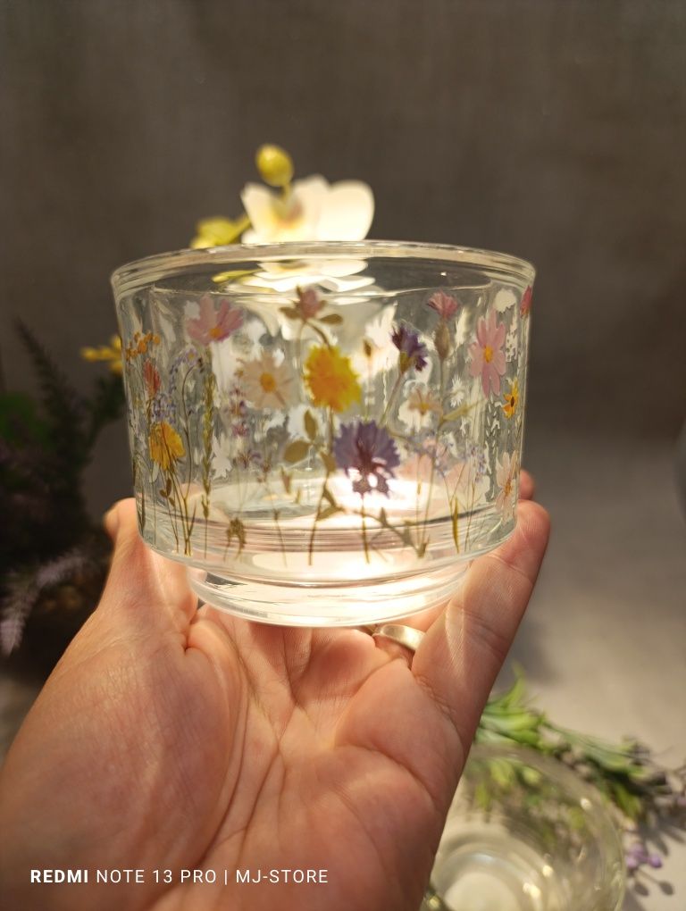 Szklany świecznik na tealight