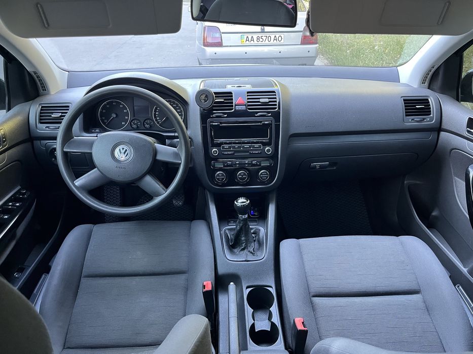 Golf 5 2005 р. 1,6 бензин