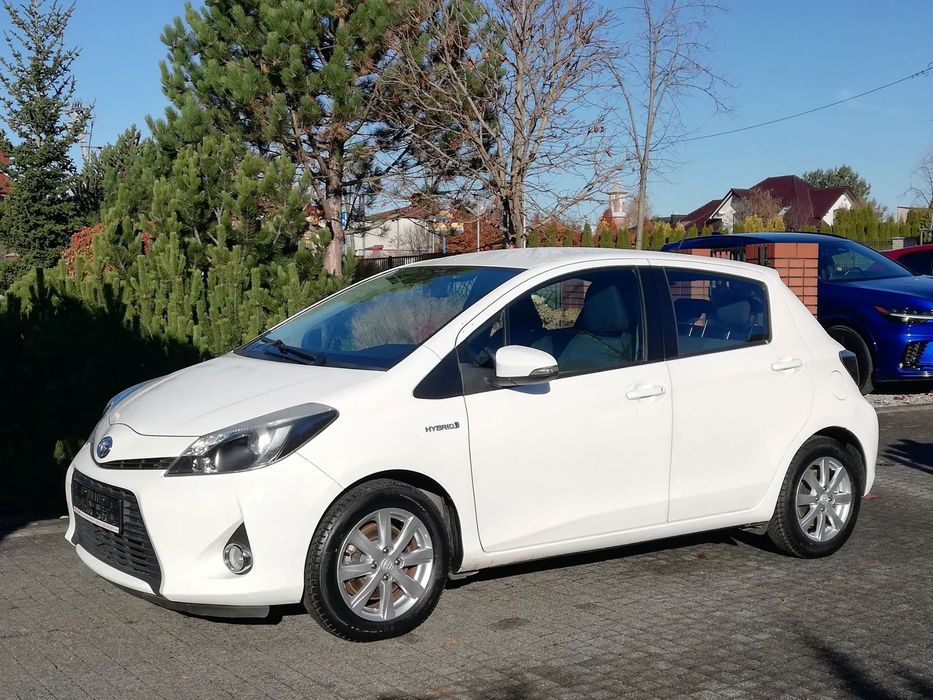 Toyota Yaris 1.5HSD Bezwypadkowy Premium Kamera Klimatronik Import Włochy GWARANCJA