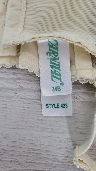 Koronkowy gorset Carnival rozmiar 34 B