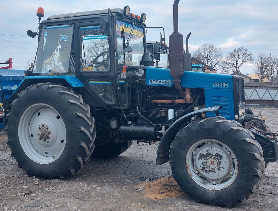 Продається трактор