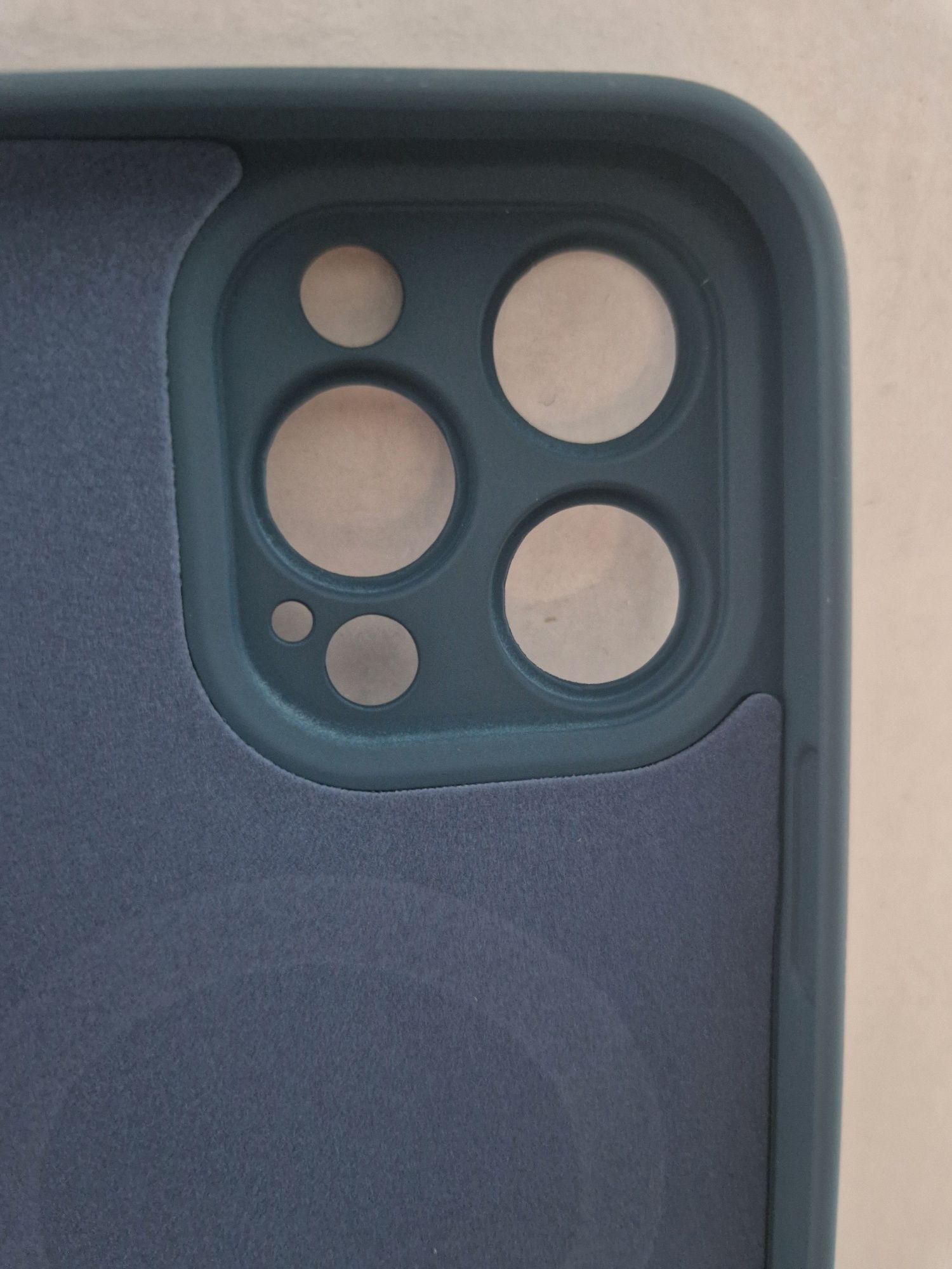 Etui TEL PROTECT MagSilicone Case do Iphone 14 Pro Max Granatowy