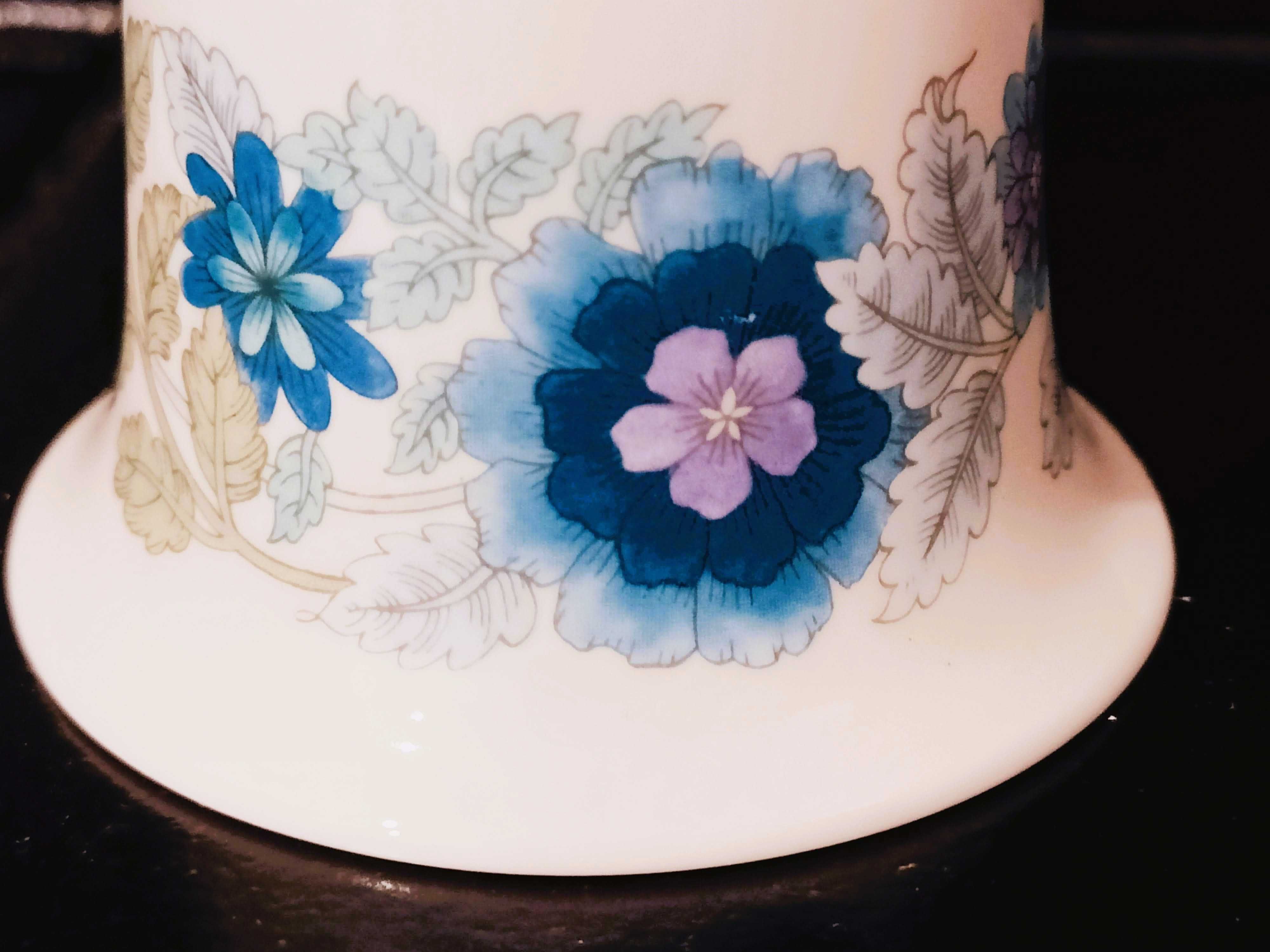 **błękitny DZWONEK porcelana WEDGWOOD Anglia 1950+